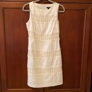 NWT Ann Taylor Sleeveless White Dress Size 4